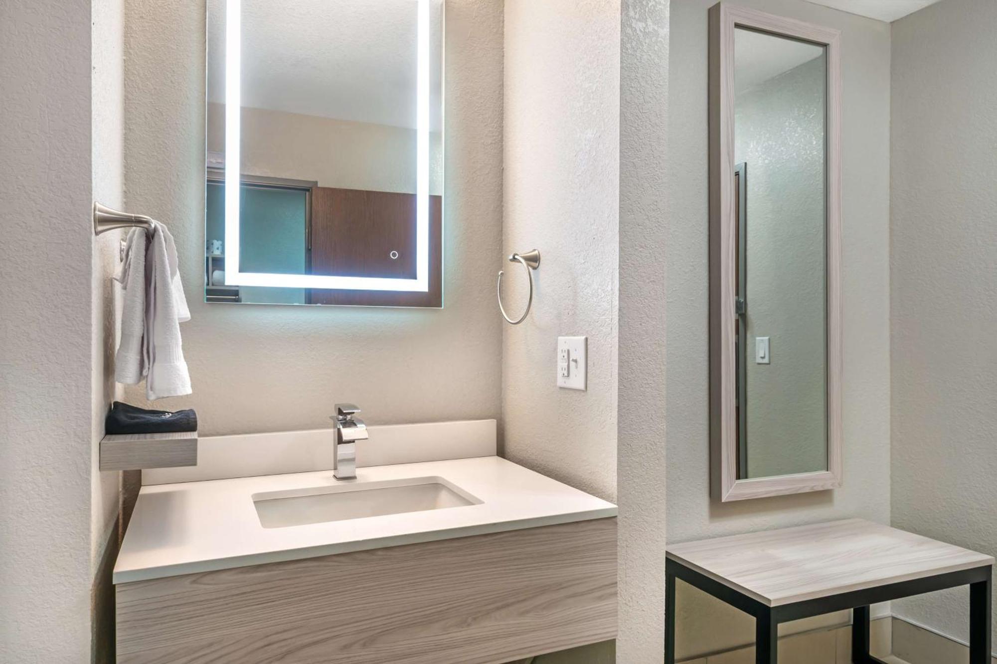 Best Western Wichita North Park City 外观 照片